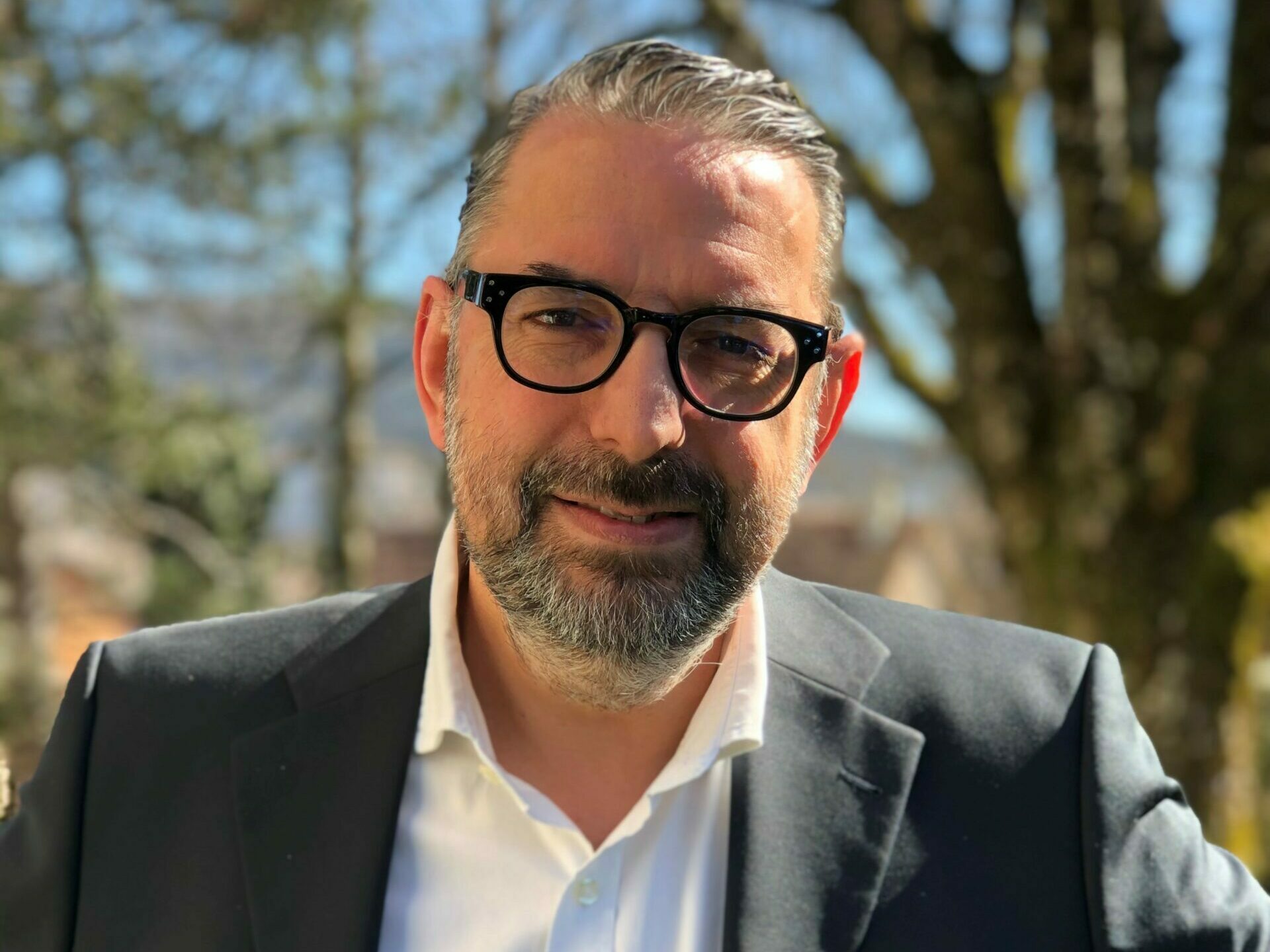 photo du responsable commerciale claude obadia. reponsable de l'Implantation Remarq Vaud