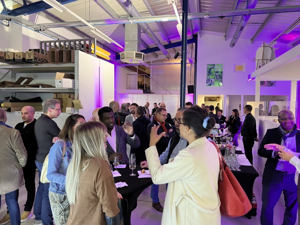 Evenement du visuel. photos de la soirée chez remarq apres la conférence «lorsque le visuel fait la différence».